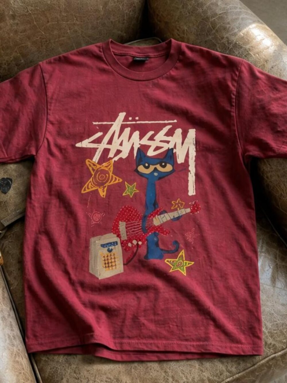 Red Cat Guitar Graphic Tee Unisex T-Shirt Gildan reprinted shirt